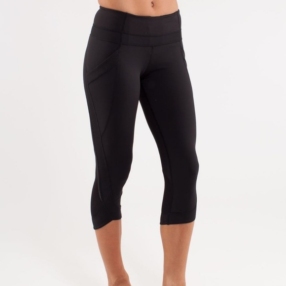 lululemon athletica Pants - lululemon womens 2 chase me crop II black leggings